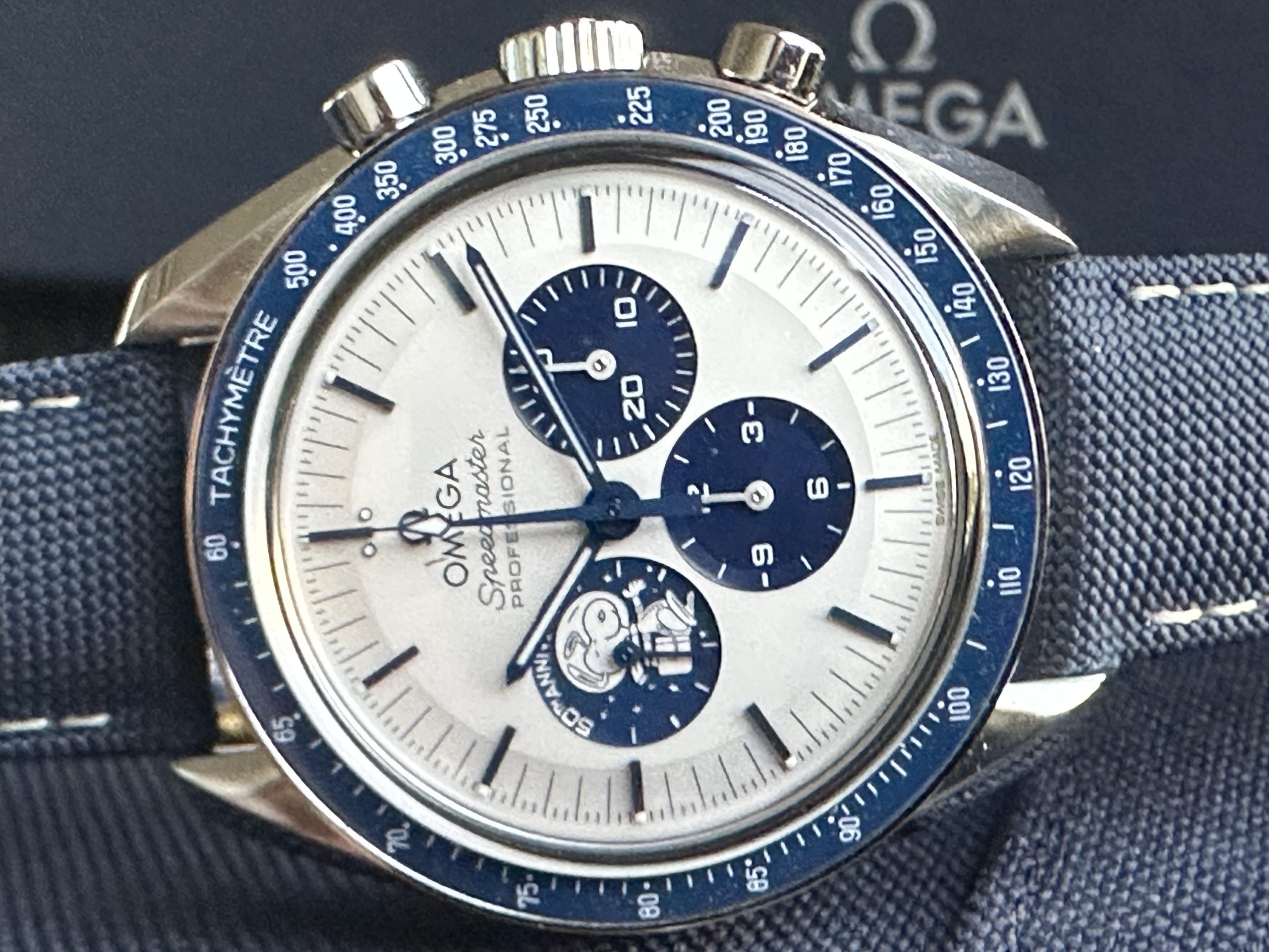 Omega Speedmaster Professional Moonwatch 'Silver Snoopy Award' Complete Set - Image 7